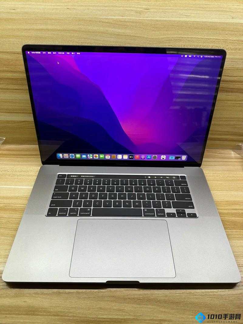 1819 岁 MacBook：青春的得力伙伴