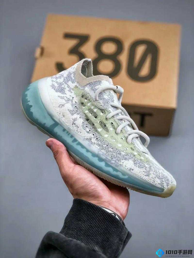 yeezy380 潮流新时尚